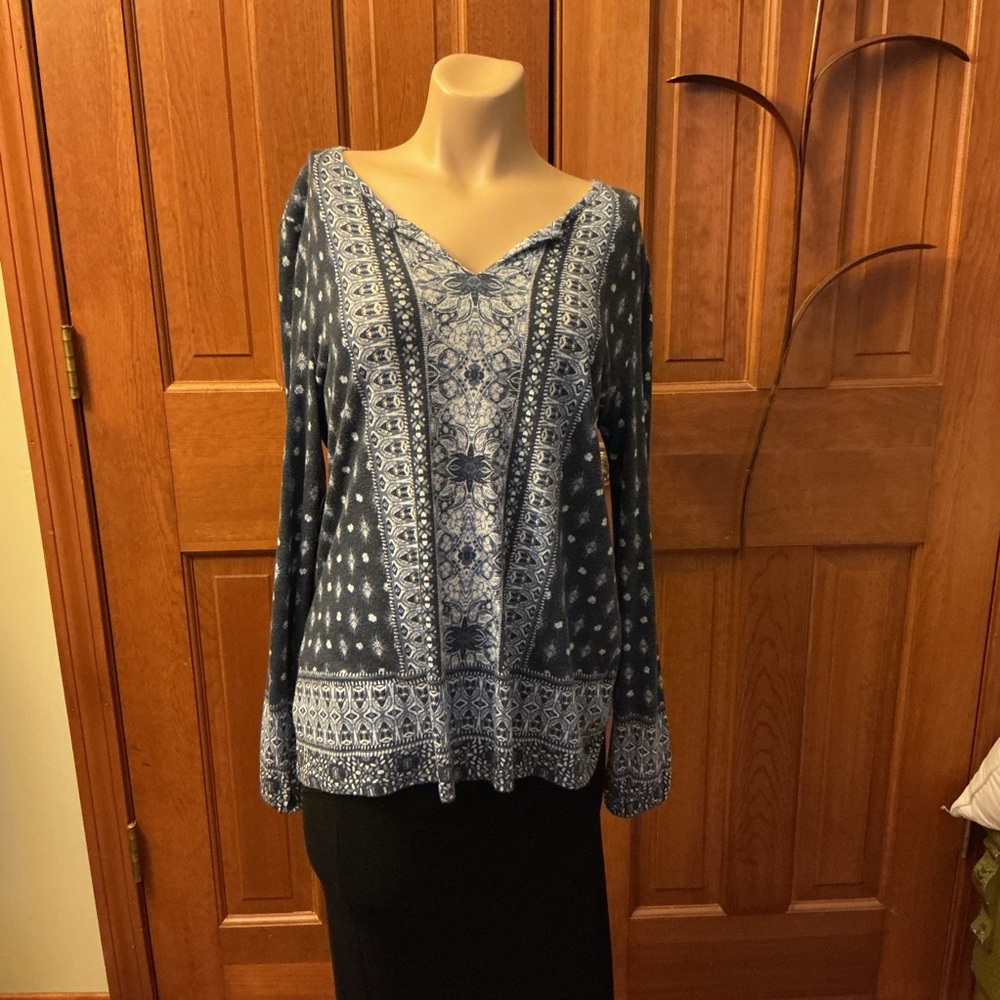 Style and Co. Bohemian Blue Patterned soft long Top